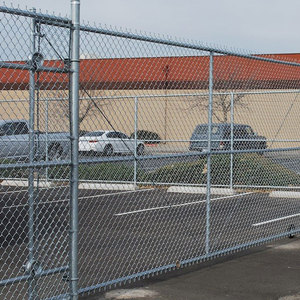 Factory Privacy Heavy Duty Hot Dipped Galvanized Diamond Wire Mesh Twist Mini Mesh Chain Link Field Fence Panels Grill Roll